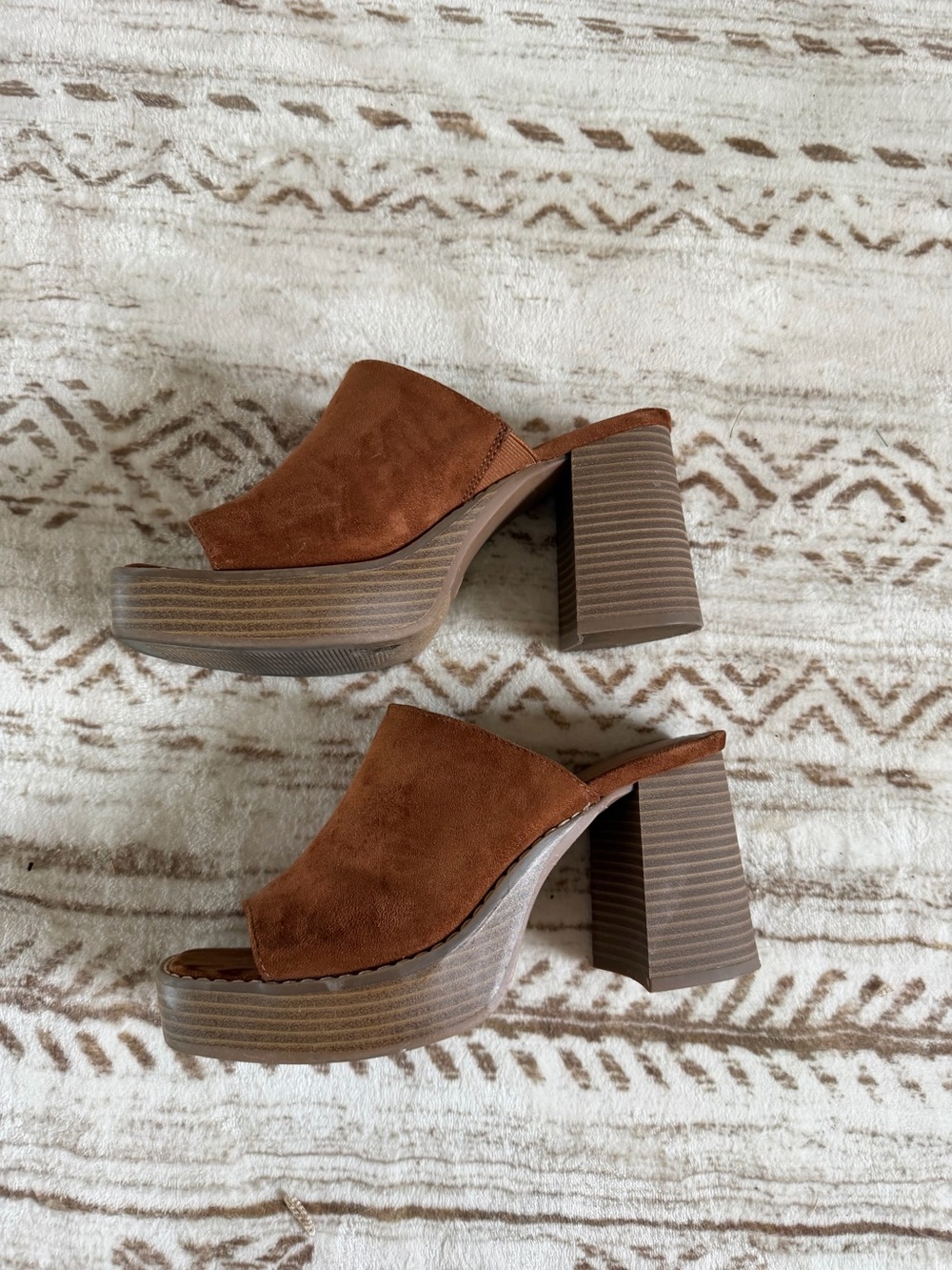 Suede Platform Mule Heels in Brown - Picture 3 of 7